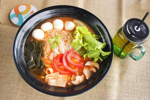 石榴姐火锅米线加盟费多少